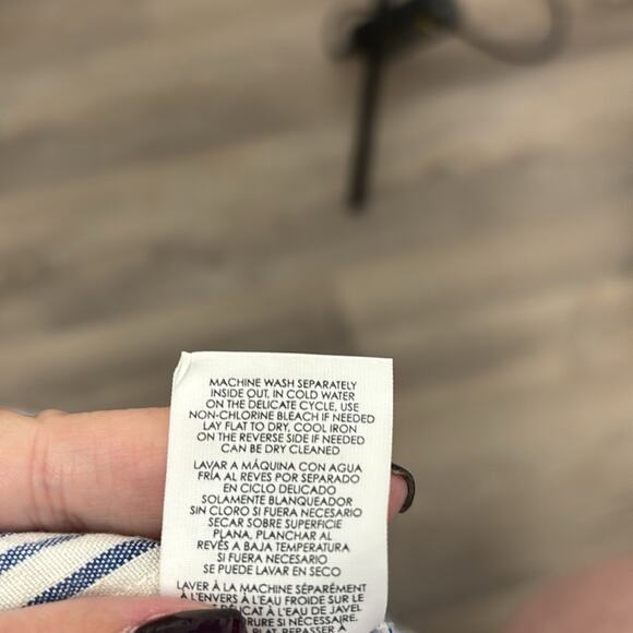 Cabi Blue and White Striped Short Puff Sleeve Blouse Small Cutout Size Small - Picture 8 of 9